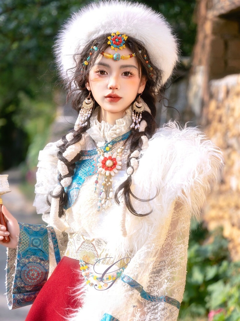 Tibetan Ethnic Women's New Sty - Ethnic Fashion Photography ulasan dan harga