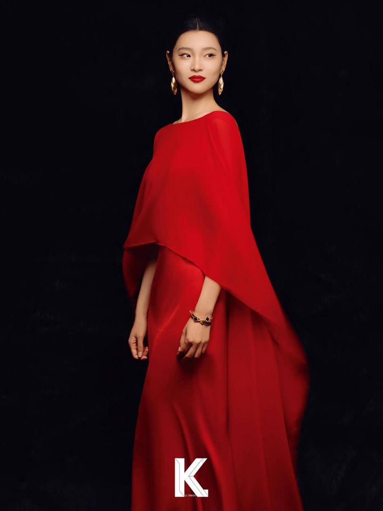 2026 New Fashion High-End Red  - Ethnic Fashion Photography ulasan dan harga