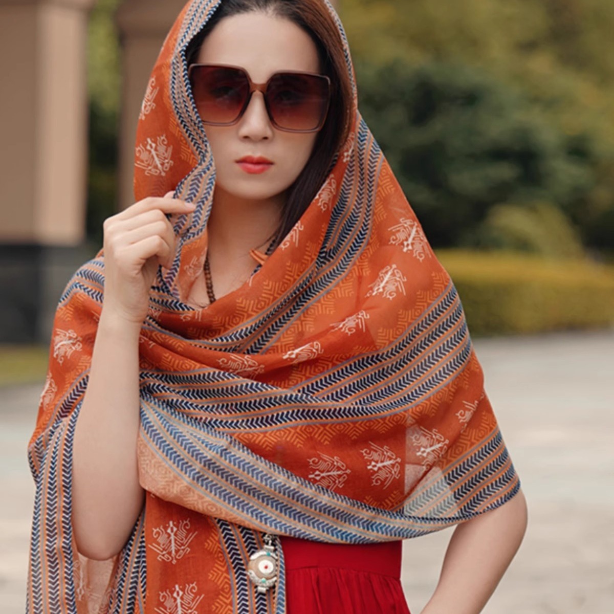 Travel Photography, Thin Sprin - Ethnic Fashion Photography ulasan dan harga